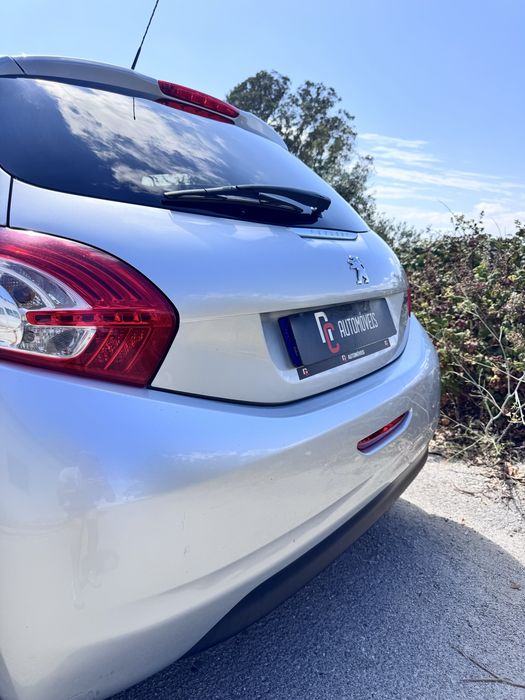 Peugeot 208 ALLURE 1.2 de 2014 otimo estado geral — photo 4