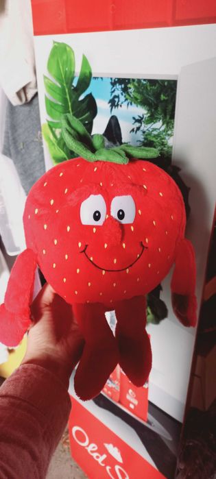 Truskawka świeżak maskotka