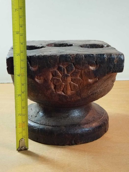 Castiçal / Porta Velas em Madeira Antigo