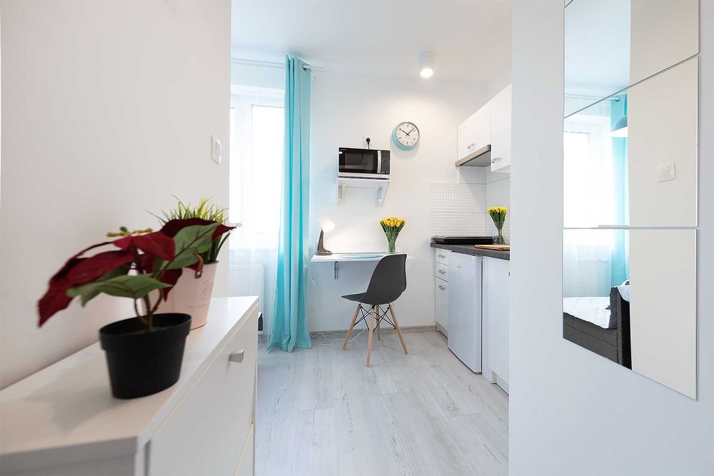 Studio| Metro Trocka 850 m | 2.440 zł, kod studia KK3