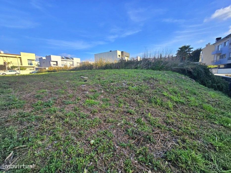 Terreno para construção de moradia - Castêlo da Maia
