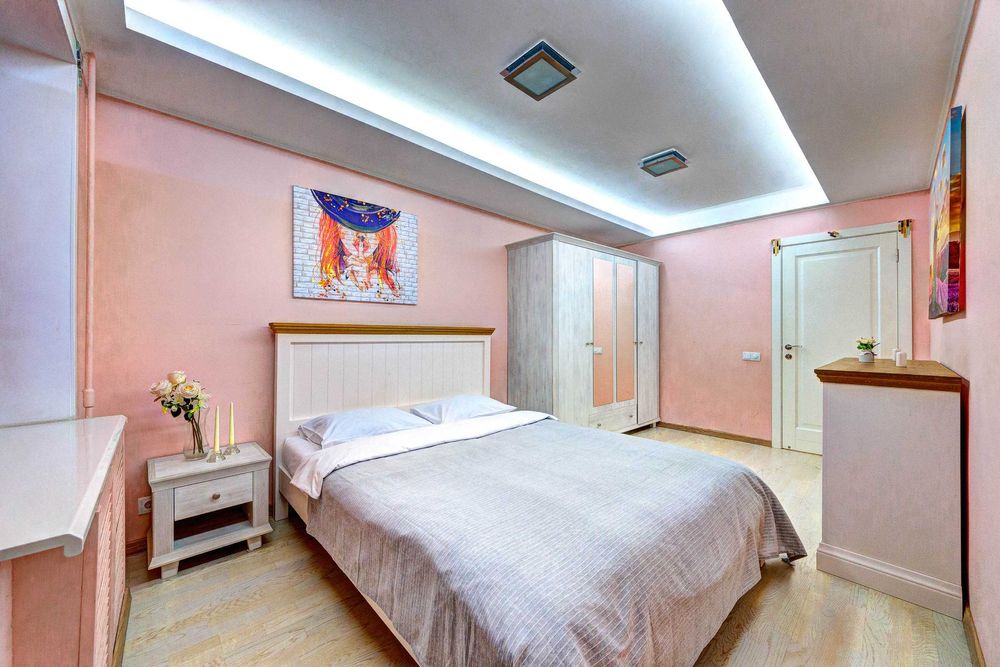 трикімнатну квартиру на бул.--555.biz.ua