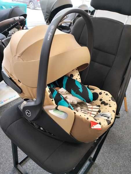 OUTLET Cybex Cloud T i-Size Fotelik0-13kg One Love by Karolina