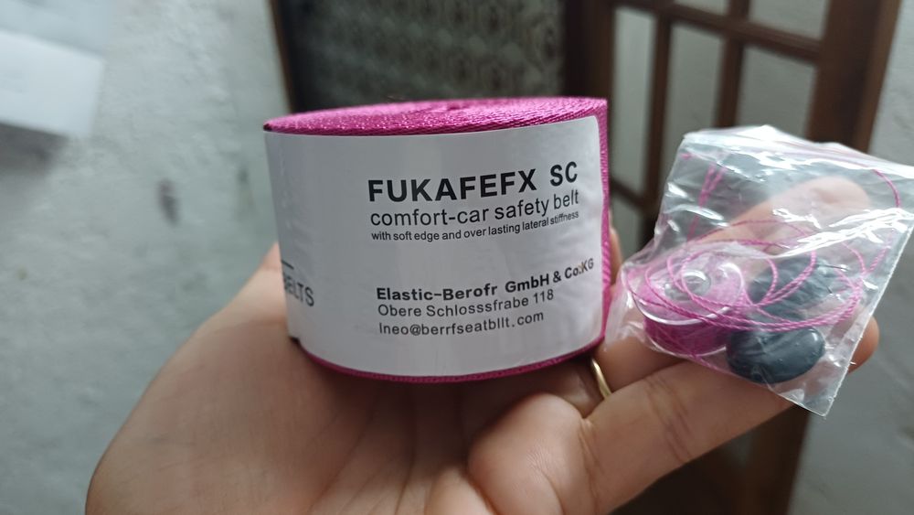 Cinto segurança rosa