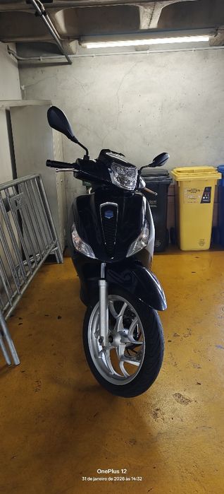 Piaggio Medley 125
