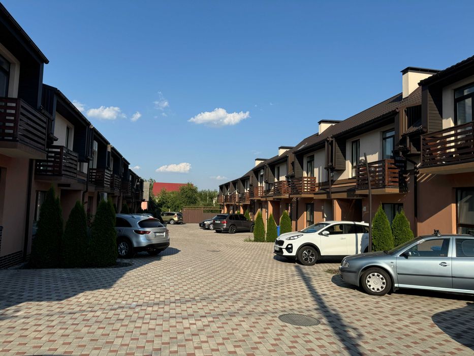 Таунхаус в Ірпені, із чистовим оздобленням! Оформлення мінімальне