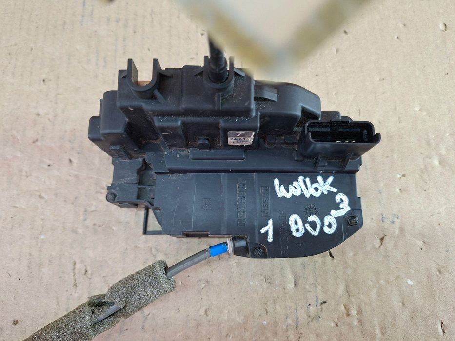 Nissan Qashqai J10 2006-2013 Замок двери передний правый 3 pin