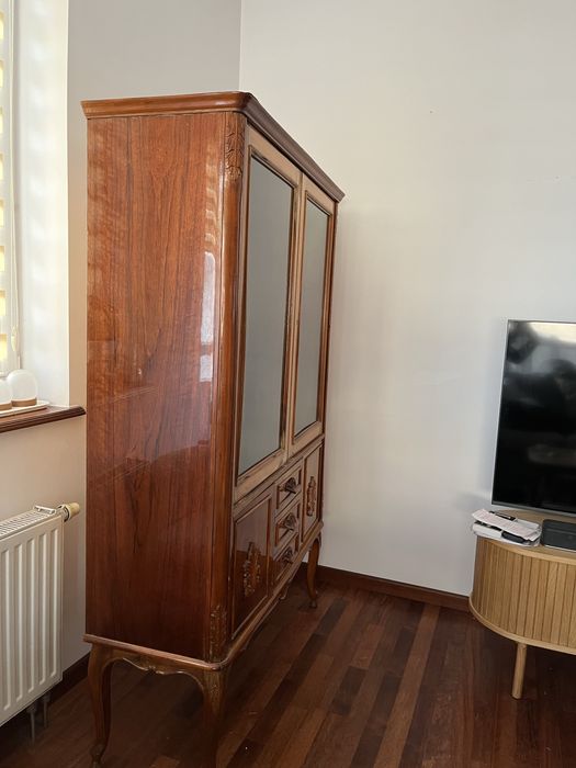 Witryna - fornirowana, drewno orzech