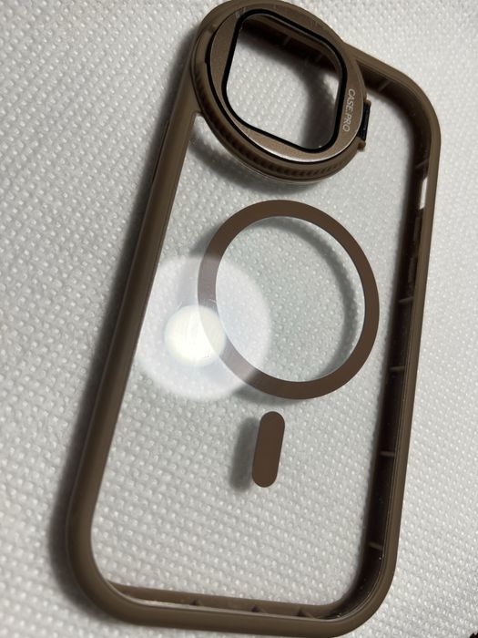 Чехлы на IPhone 13 Pro Max