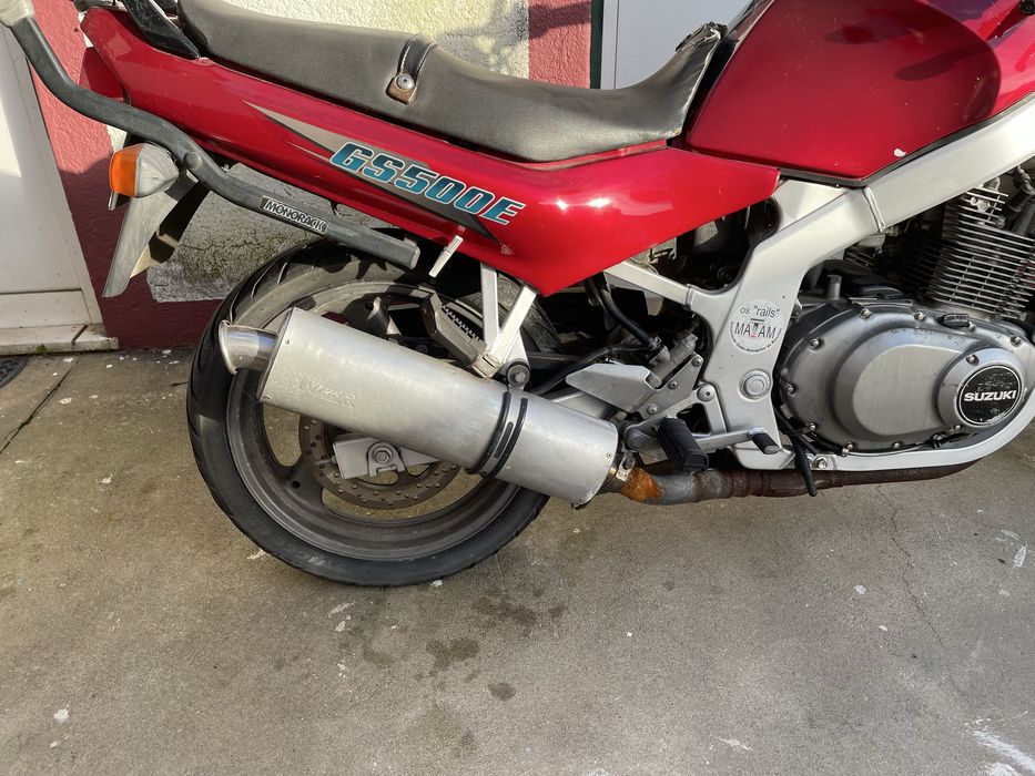 Suzuki gs500E como nova