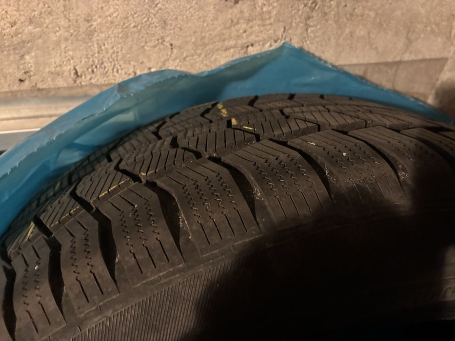 Opony zimowe Viking wintech 235/45 R18 komplet .