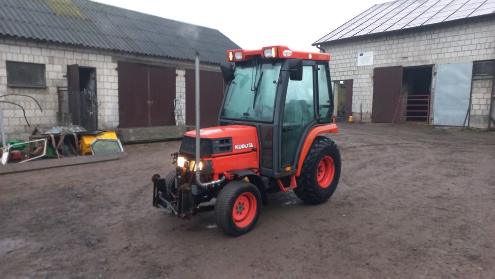 Traktorek Kubota st 30  4×4