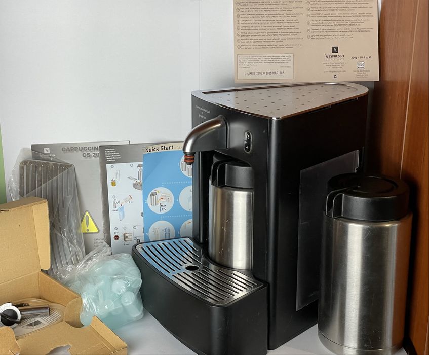 Spieniacz do mleka Cappuccinatore CS 20 by Nespresso 704 Zestaw