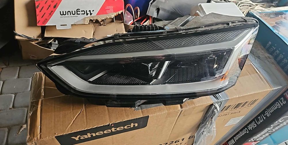 Reflektor lewy full led A5 S5 F5 8W USA na części