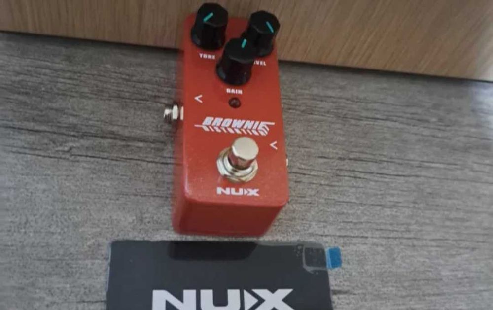 Pedal de distorção nux