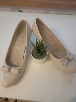 Buty damskie na obcasie