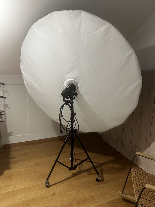 2 Flash Profoto D2 + softbox