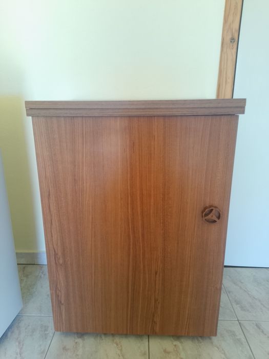 Máquina de costura e bordados - Oliva CL 920