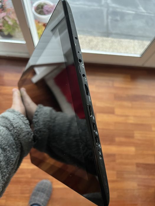 Tablet  yarvik  bom estado
