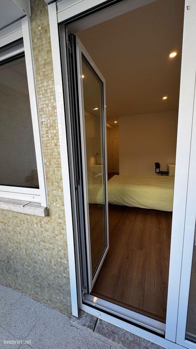 Quarto - localizado em Alvalade Lisbon
