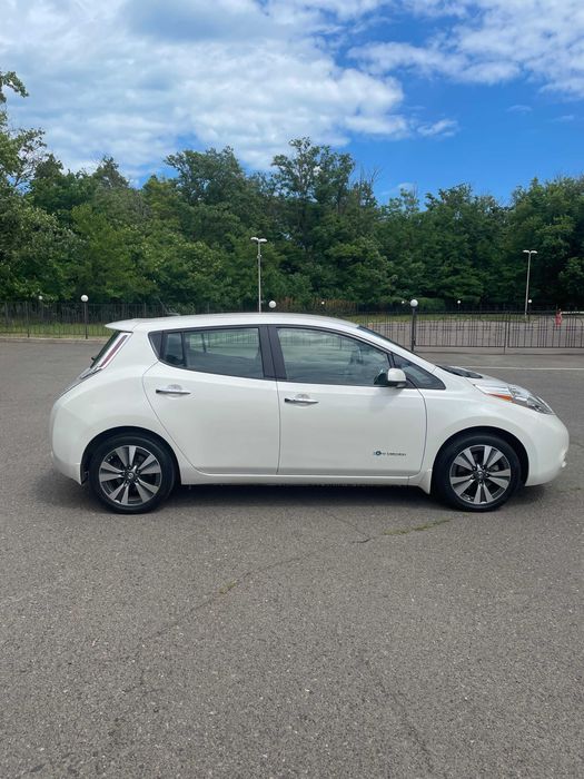 Nissan Leaf SL 2017 г.