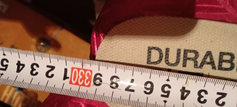 Фирменные бутсы футбольные 45 р.