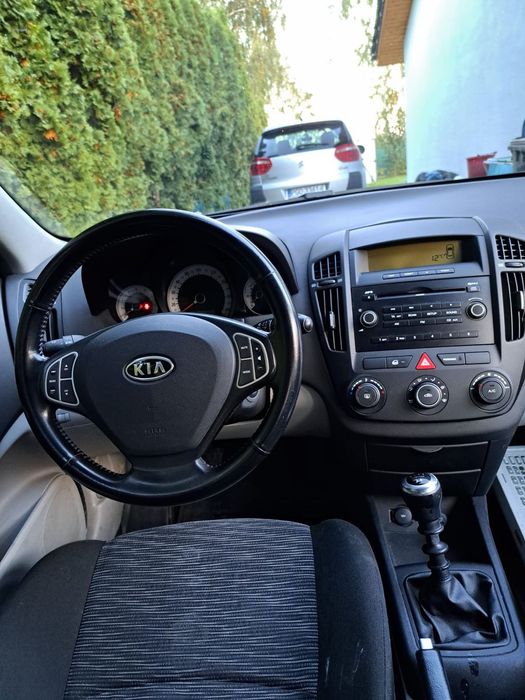 Kia Ceed Kia Ceed 1,4 DOHC 16V+ gaz