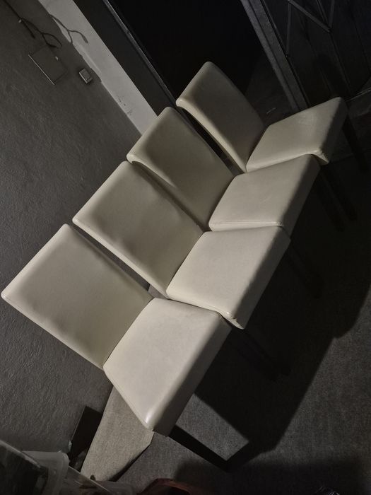 Conjunto de mesa e aparador, espelho