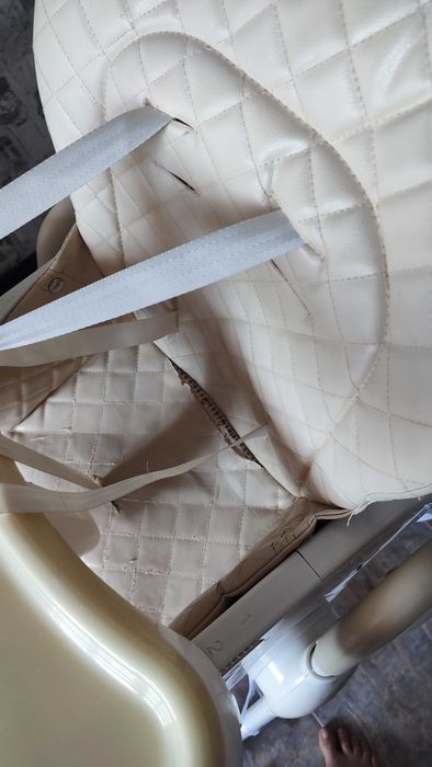 Стільчик для годування CARRELLO Caramel 1