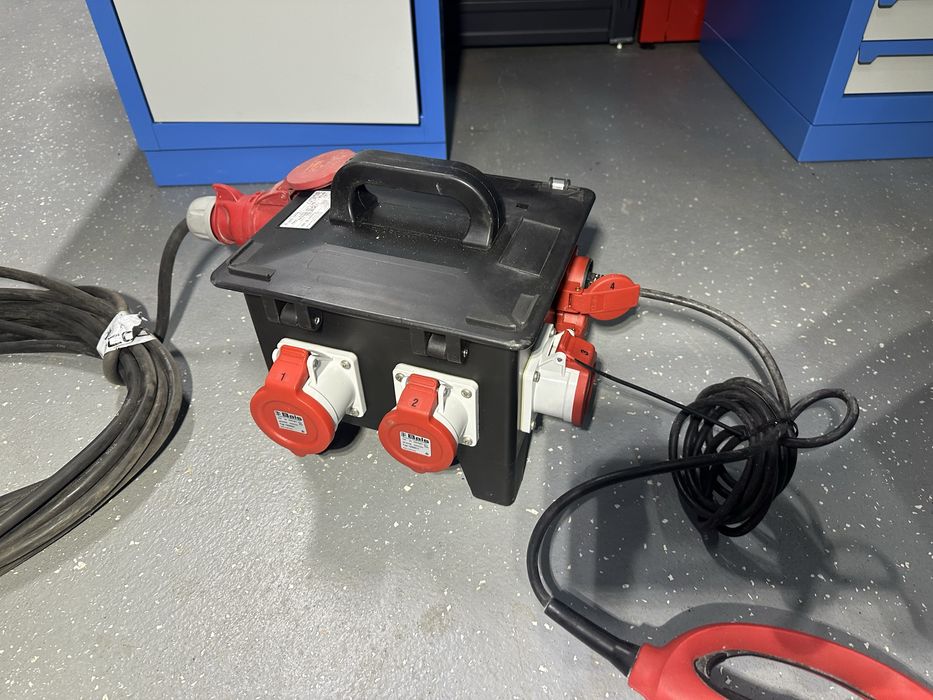 Розподільник живлення Розподільний електричний пристрій RED DEHA