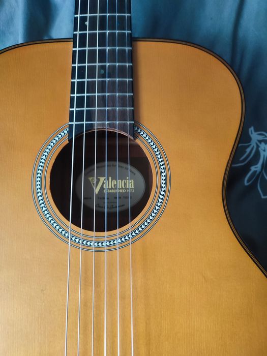 Gitara Valencia Nowa sztuka.