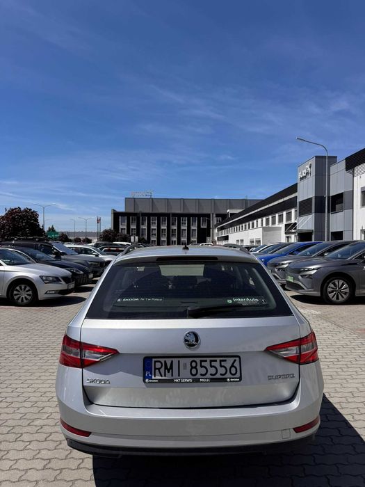 Sprzedam samochód osobowy Skoda SUPERB 2.0 TDI Salon Polska