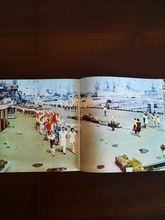 Книга Есть лагерь у Черного моря