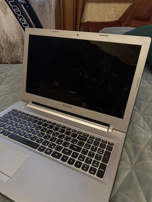 Ноутбук lenovo z50-70 в гарному стані