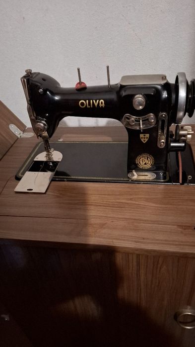 Maquina de costura Oliva