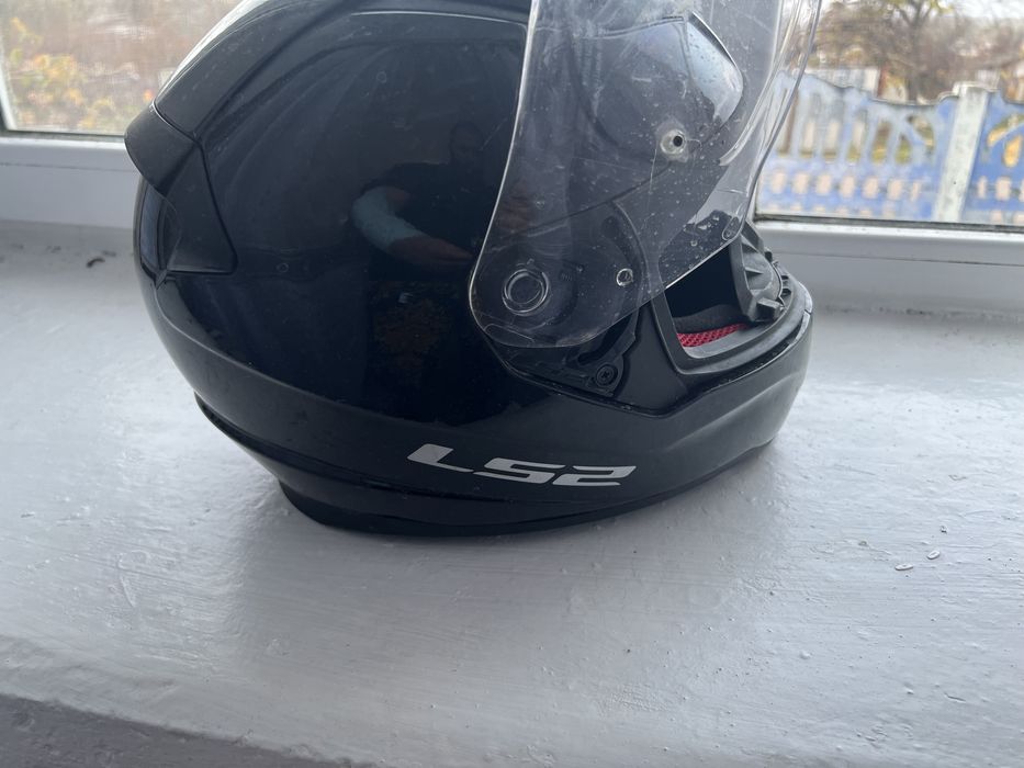 Продам шлем L52, в наличии 2 шт