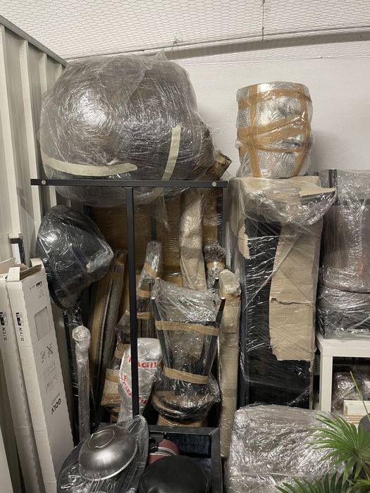 Mobiliario e decoração variada