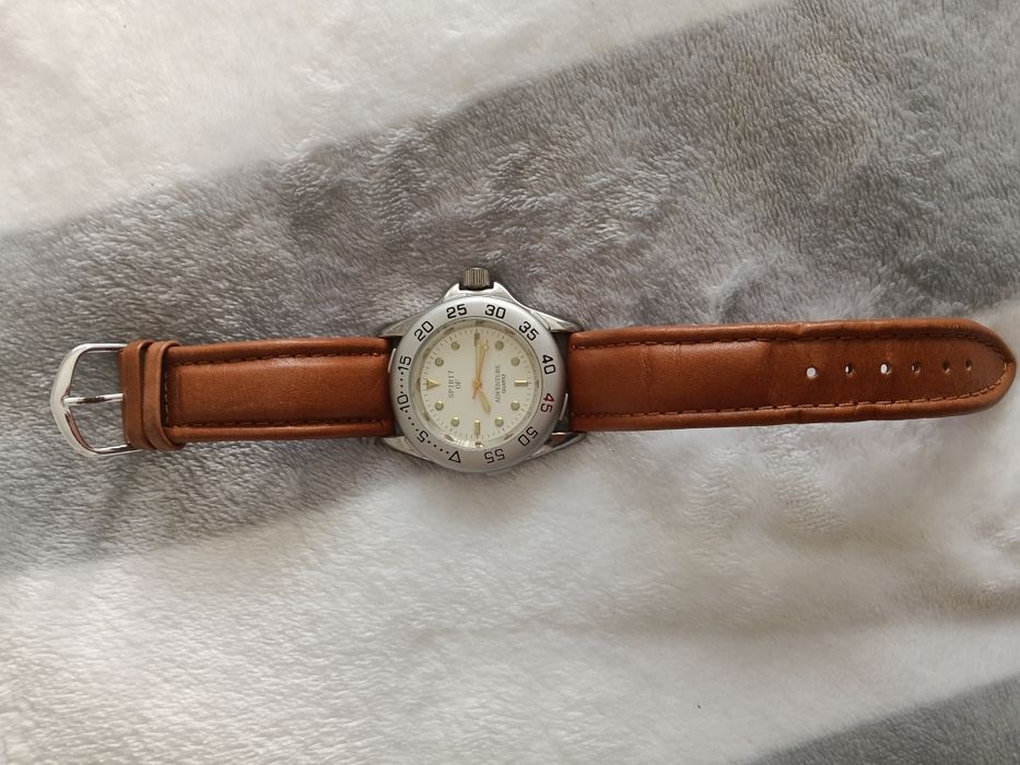 3 Relógios de ponteiros