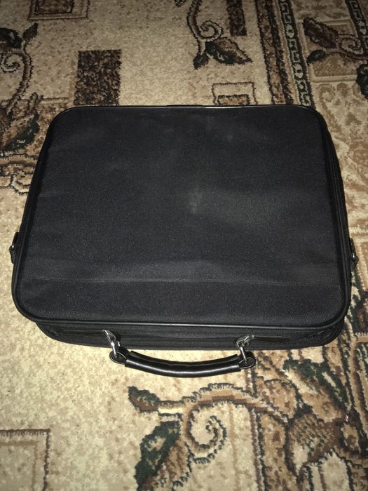 Продам сумку для ноутбука