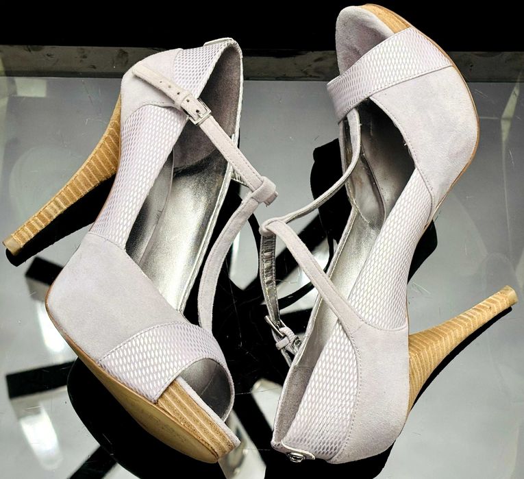 GUESS wrzosowe, fiołkowe, fioletowe sandały na platformie