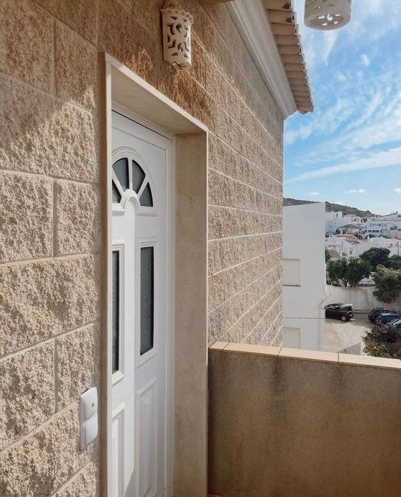Apartamento com Vista Mar na Praia do Burgau
