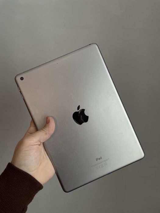 Продам iPad 6 128gb Wi-Fi