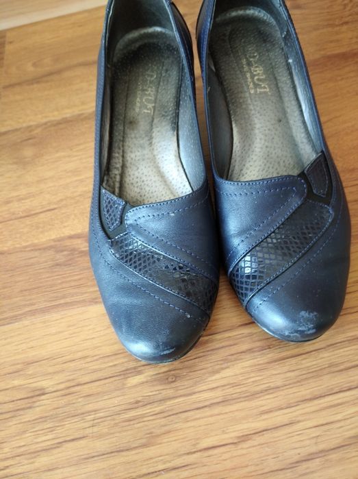 Sprzedam buty damskie