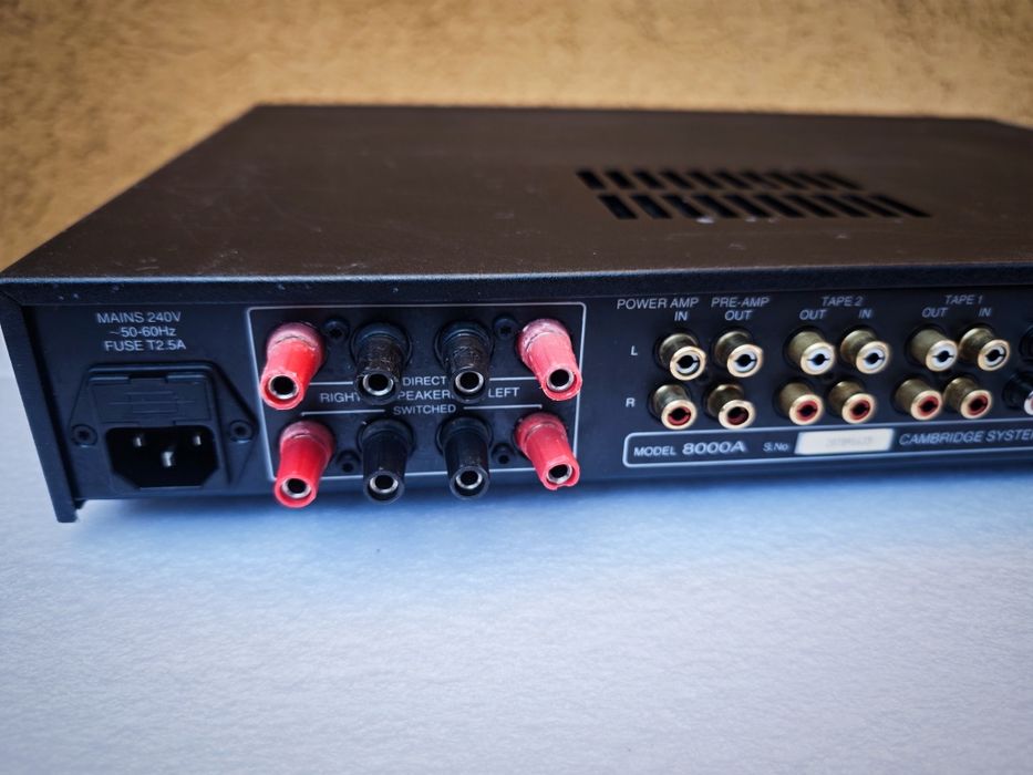 Audiolab 8000A інтегрований підсилювач