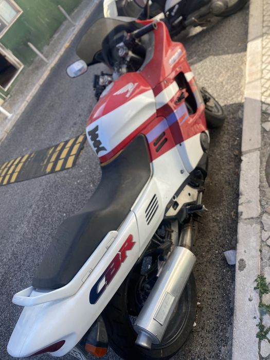 Audi A4 97 - CBR1000F 945