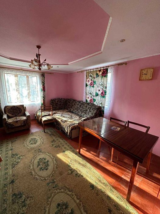 Продаж будинку с.Вікторів +43 сот землі. всі комунікації є.