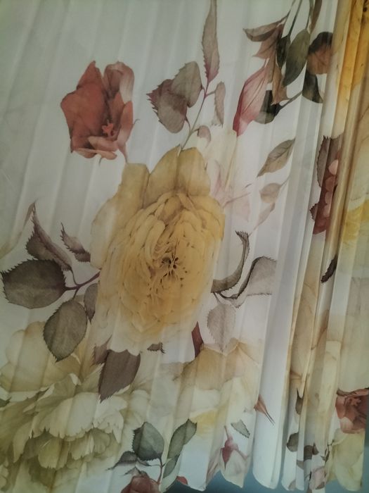 Piękna długa sukienka elegancka