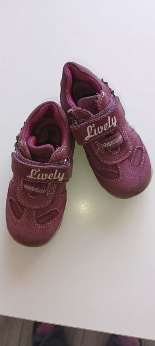 Półbuty dla dziewczynki z naturalnej skóry