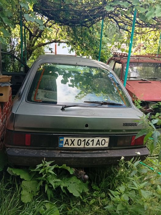 Форд Сиера 1985 года