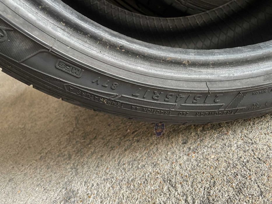 Pneus Premium Dunlop, SP Sport Maxx, 215/45 R17 91Y (2 pneus)